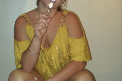 Kinky Florida Amateur Milf Toni Faye Golden Dress And Glass Dildo