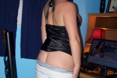 amateur milf flashing at work